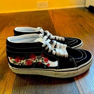 Vans mid rise sneaker